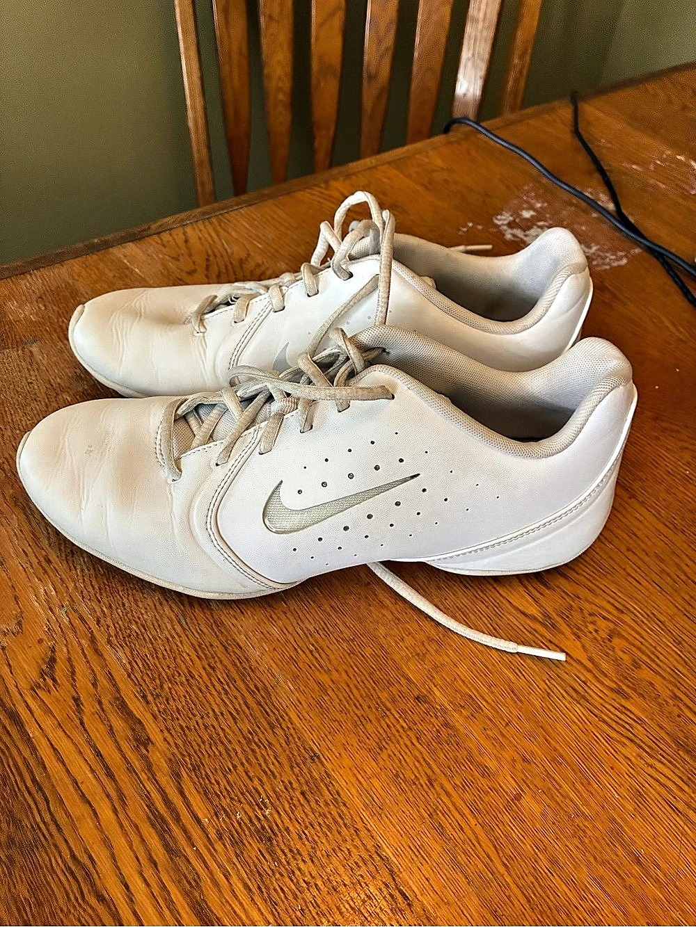 Nike Sideline IV Cheerleading Shoe White Athletic Sneakers